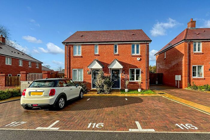 2 Bedroom Semi Detached House For Sale In Windflower Chase, Worthing, West Sussex, BN13