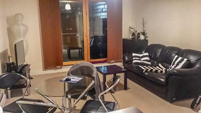 1 Bedroom Flat To Rent In Vallea Court, Red Bank, Green Quarter, Manchester, M4