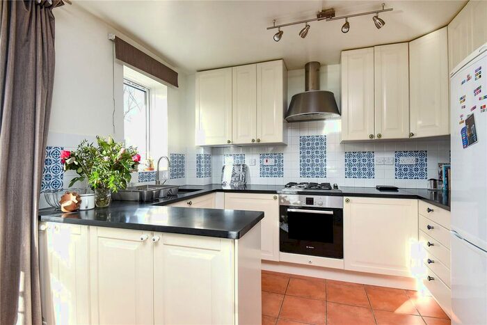 2 Bedroom Property To Rent In Mill Street, Oxford, OX2