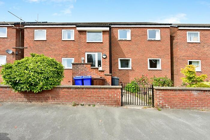 2 Bedroom Flat For Sale In Stannington View Road, Sheffield, S10