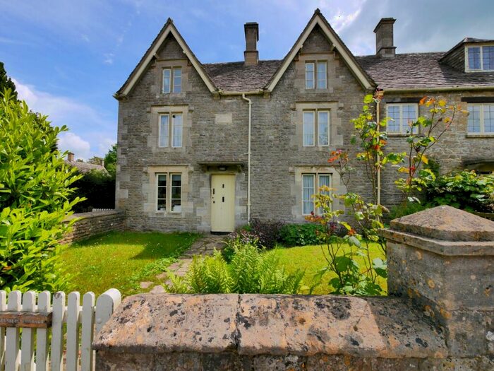 4 Bedroom Semi-Detached House To Rent In Miserden, Stroud, GL6