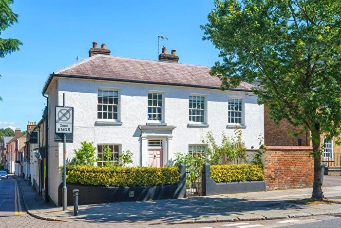 4 Bedroom House For Sale In High Street, Berkhamsted, HP4