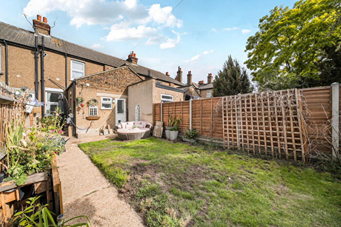 2 Bedroom Terraced House For Sale In Brook Street, Erith, DA8