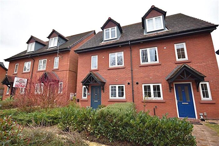 4 Bedroom Semi Detached House For Sale In West Park Drive, Macclesfield, SK10