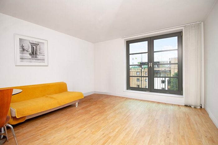 1 Bedroom Flat To Rent In Commercial Road, Limehouse, Limehouse, E14