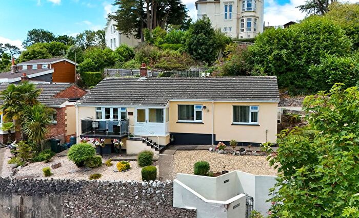 4 Bedroom Bungalow For Sale In Yon Street, Kingskerswell, TQ12