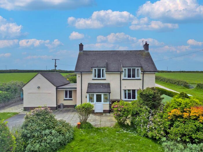 3 Bedroom Detached House For Sale In Primrose Hill, Rhosilli, Gower, SA3