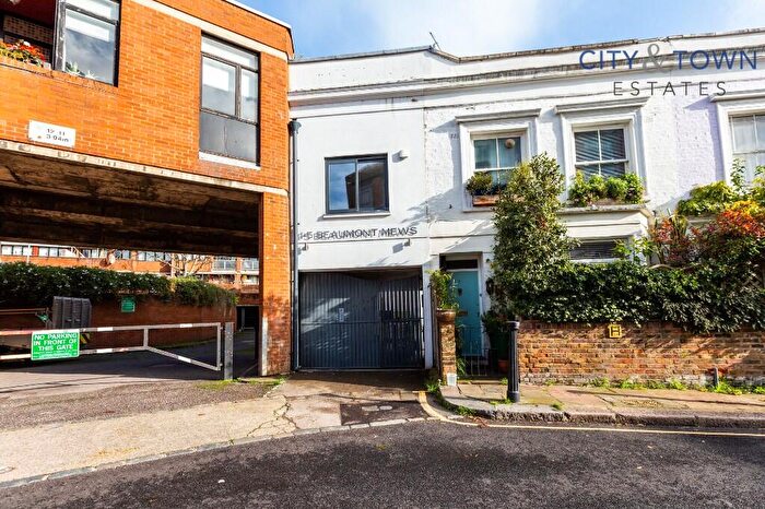 2 Bedroom Mews For Sale In Beaumont Mews, London, NW5