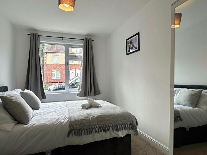 2 Bedroom Apartment To Rent In Hewitt Avenue, Coventry, West Midlands, CV6