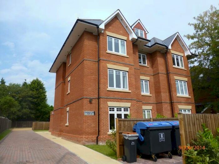 2 Bedroom Apartment To Rent In Woking, Surrey, GU22