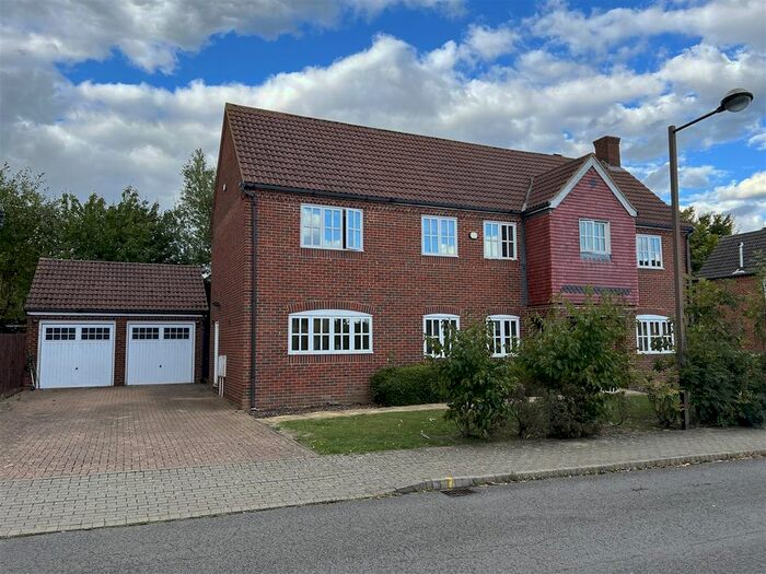 4 Bedroom Property To Rent In Clegg Square, Shenley Lodge, Milton Keynes, MK5