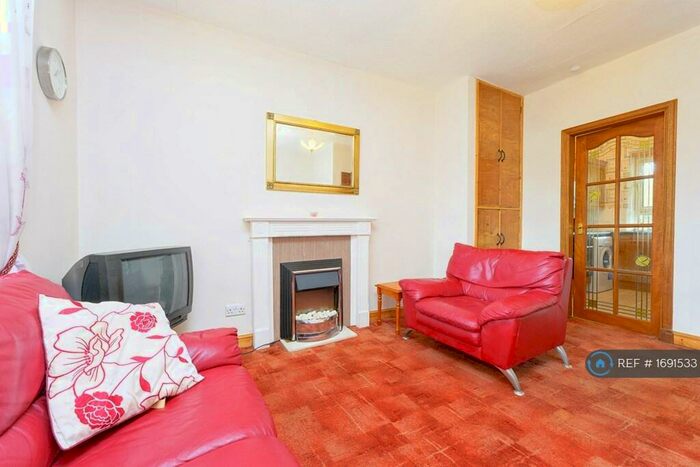 1 Bedroom Terraced House To Rent In Royston Square, Glasgow, G21