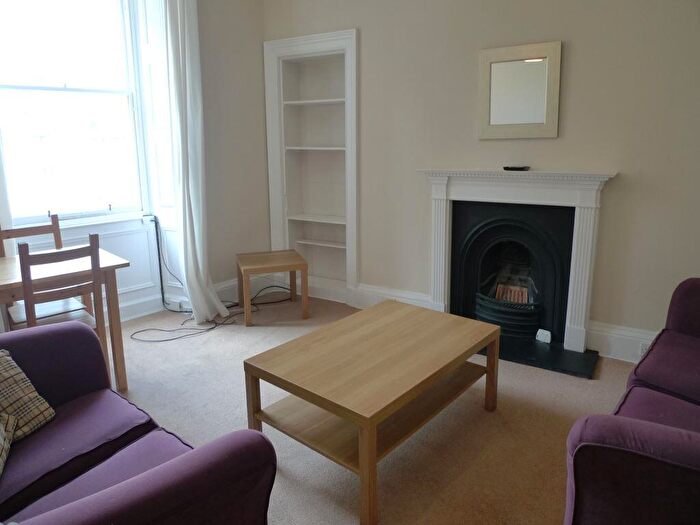 2 Bedroom Flat To Rent In Polwarth Crescent, Edinburgh, EH11