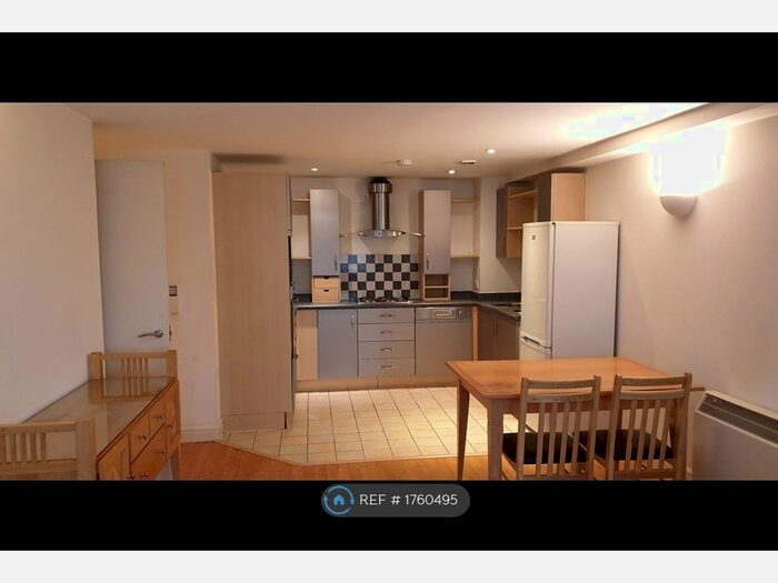 2 Bedroom Flat To Rent In Whitworth Street West, Manchester, M1