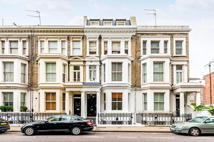 2 Bedroom Flat For Sale In Edith Grove, Chelsea, London, SW10