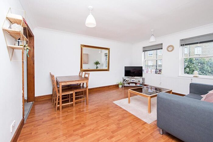 1 Bedroom Apartment To Rent In Essex Road, Angel, N1