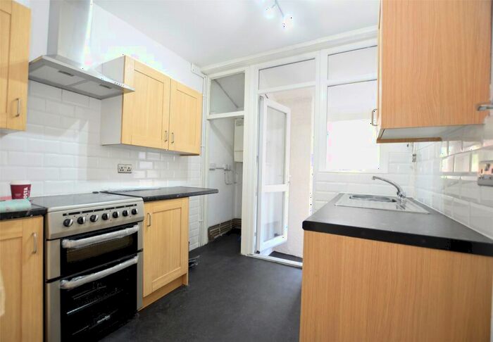 3 Bedroom Terraced House To Rent In Gordon Avenue, Bristol, BS5