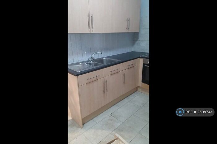 Studio To Rent In Bedford Street Roath, Cardiff, CF24