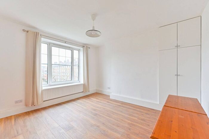 3 Bedroom Flat For Sale In Lohmann House, Oval, London, SE11