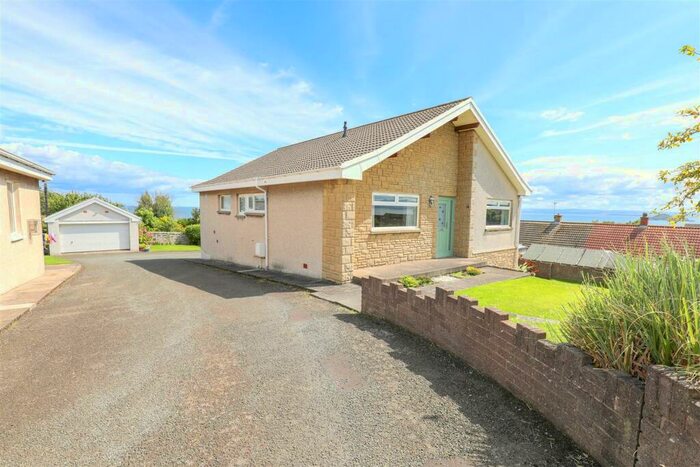 4 Bedroom Detached Bungalow For Sale In Darney Terrace, Kinghorn, Burntisland, KY3