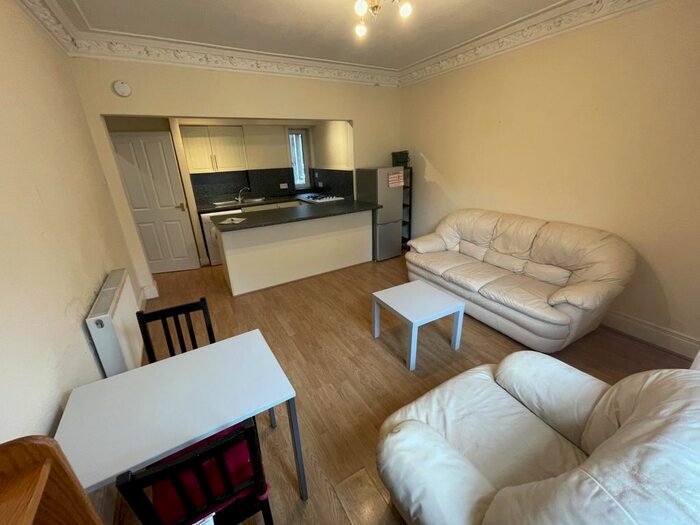 2 Bedroom Flat To Rent In Nicoll Street, Dundee, DD1