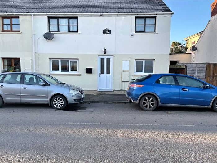 1 Bedroom Flat For Sale In Felin Gardens, High Street, Bancyfelin, Carmarthen, SA33