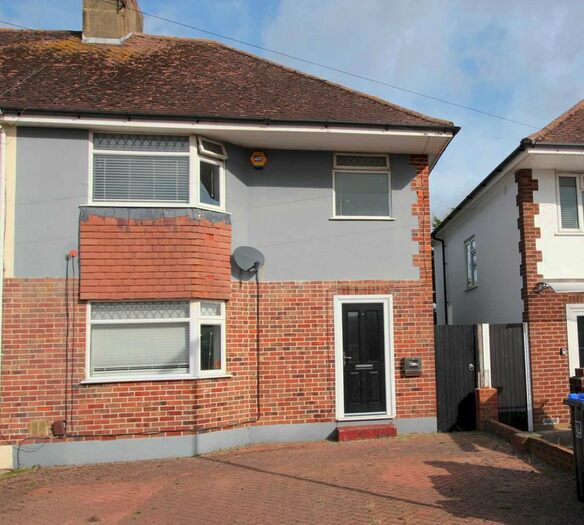 3 Bedroom Semi-Detached House To Rent In Stone Close, Worthing, BN13