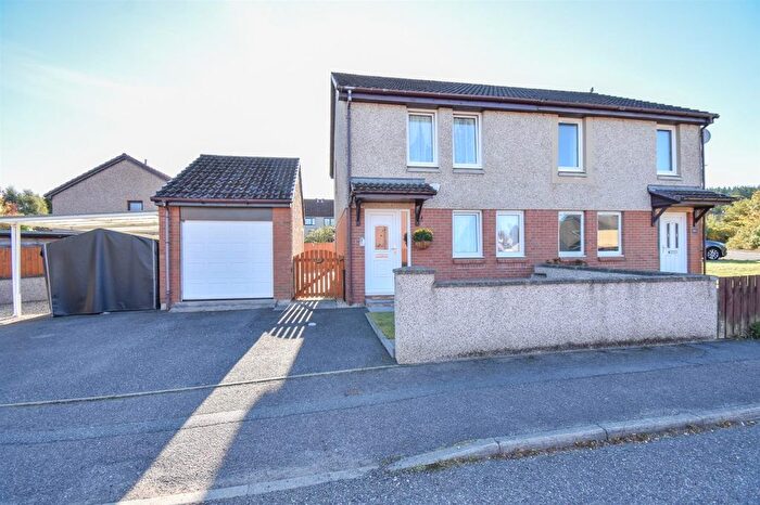 3 Bedroom Semi-detached House For Sale In Blackwell Avenue, Inverness, IV2