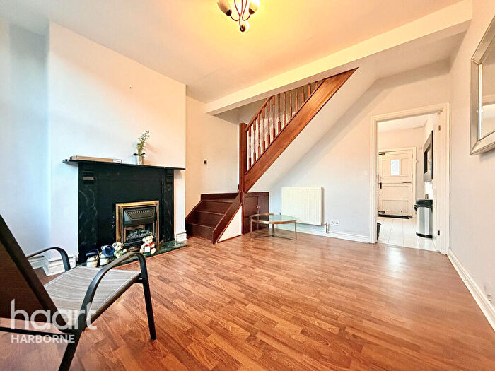 2 Bedroom Terraced House To Rent In Northfield Road, Harborne, B17