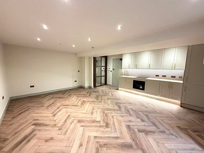 Studio To Rent In Bartholomews, Brighton, BN1