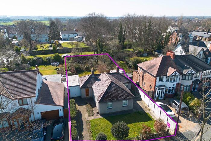 4 Bedroom Detached Bungalow For Sale In Hurst Road, Liverpool, L31