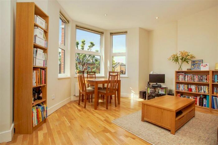 1 Bedroom Flat To Rent In Skardu Road, Cricklewood, NW2