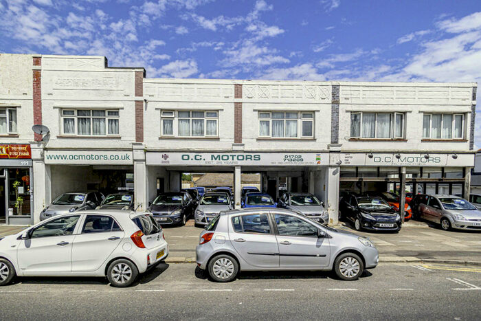 1 Bedroom Flat To Rent In London Road, Leigh-on-sea, SS9