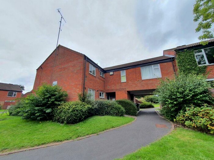 1 Bedroom Maisonette To Rent In Winceby Place, Coventry, CV4