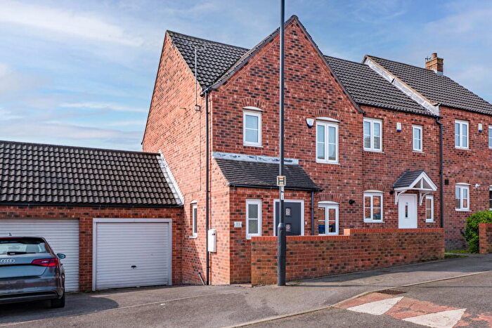 3 Bedroom End Of Terrace House For Sale In Waltheof Road, Sheffield, S2