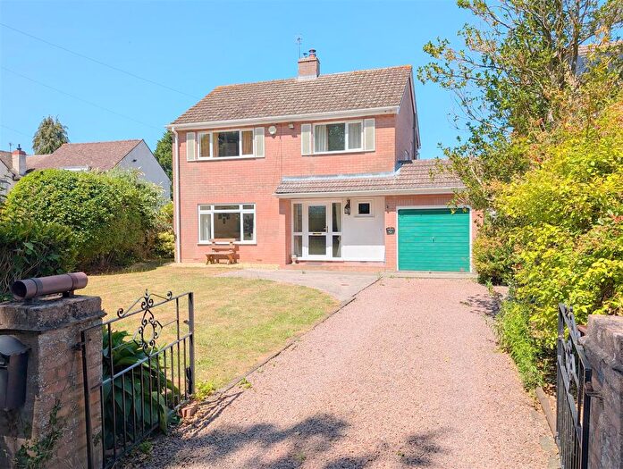 4 Bedroom Detached House For Sale In Gilberts End, Hanley Castle, Worcester, WR8