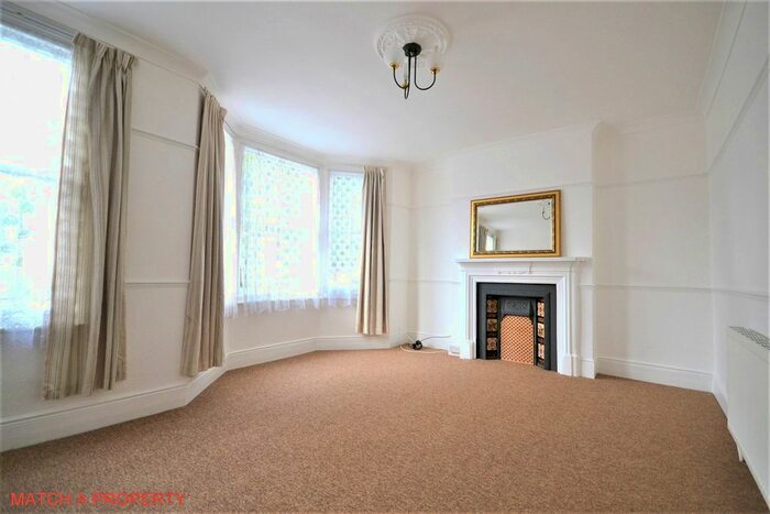 1 Bedroom Flat To Rent In Murray Road, Ealing, London, W5