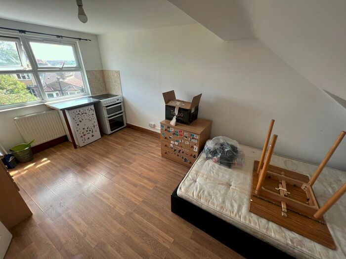 1 Bedroom Studio To Rent In Downhills Avenue, London, N17