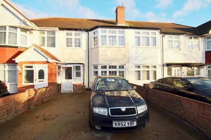 3 Bedroom Terraced House To Rent In Windsor Avenue, Uxbridge, UB10