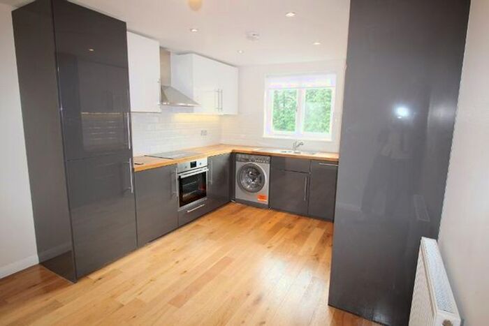 2 Bedroom Flat To Rent In London Road, Sevenoaks, TN13