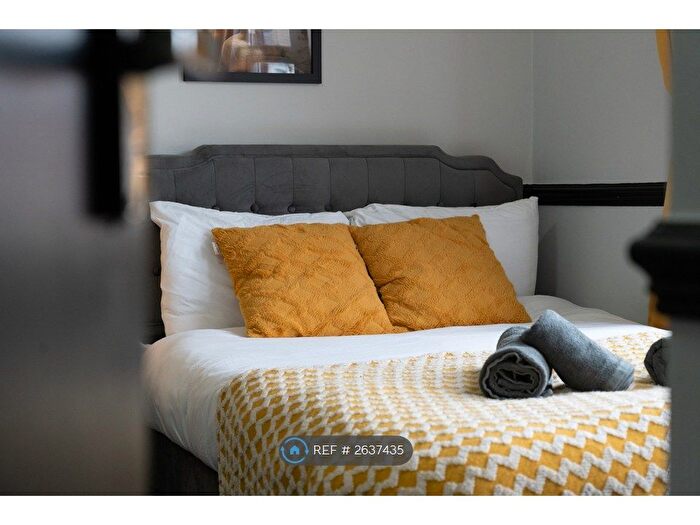 2 Bedroom Flat To Rent In Waverley Grove, Southsea, PO4