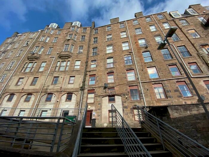 4 Bedroom Flat To Rent In Flat, Seabraes Lane, DD1