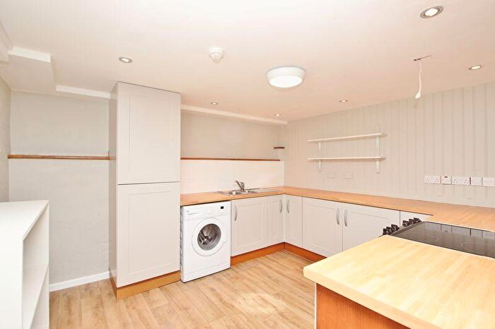 1 Bedroom Property To Rent In Luther Road, Winton, BH9