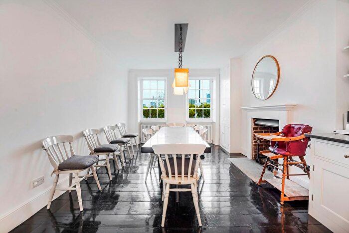 4 Bedroom Terraced House To Rent In Cheyne Walk, London, SW10