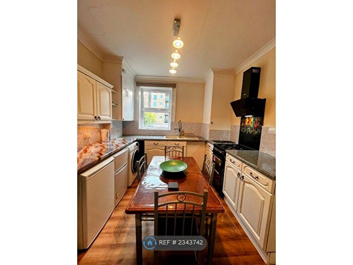 2 Bedroom Terraced House To Rent In Sunnycroft Road, Hounslow, TW3