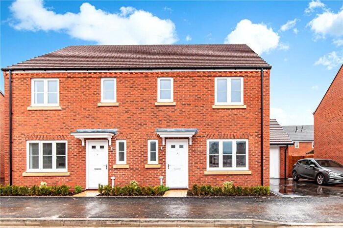 3 Bedroom Semi-Detached House To Rent In Athens Avenue, Aylesbury, HP21