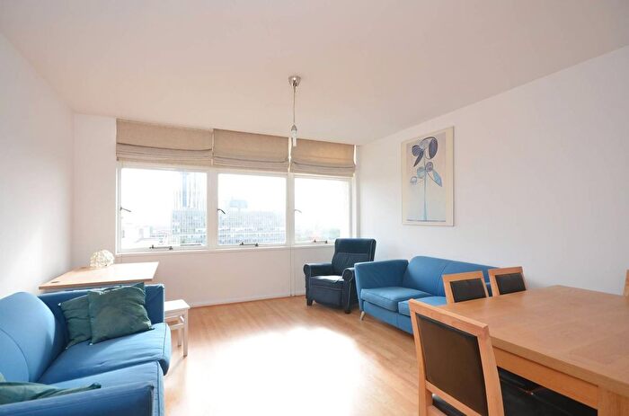 3 Bedroom Flat To Rent In Newington Causeway, Elephant And Castle, London, SE1