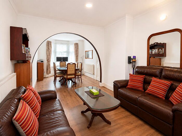 4 Bedroom House To Rent In Francis Road, London, E10