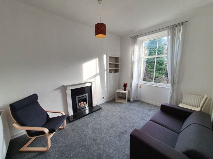 1 Bedroom Flat To Rent In Bryson Road, Polwarth, Edinburgh, EH11