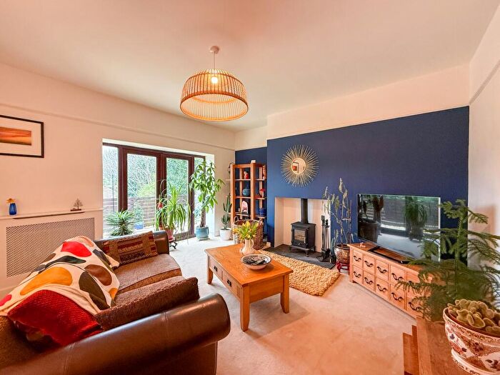 3 Bedroom Cottage For Sale In Upper Fold, Honley, Holmfirth, HD9